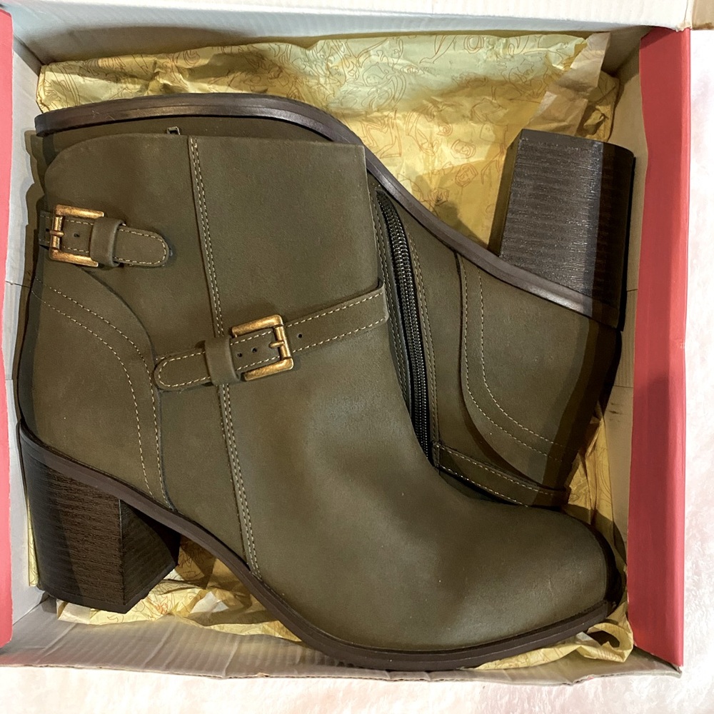 American Rag- Peyton Booties Olive 11M
